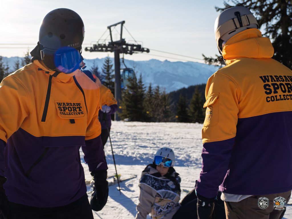 Trening snowboardowy podczas obozu w Austrii